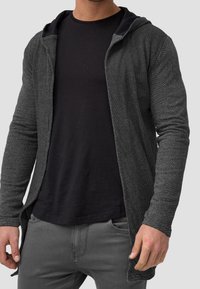 INDICODE JEANS Chaqueta de punto - black
