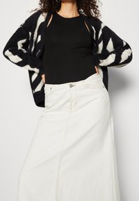 VILA Kofta - black