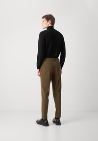 Thumbnail Image 5