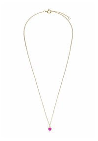 Gouden ketting met een kleine roze hartvormige hanger, met een gladde textuur en een sluiting met haken.