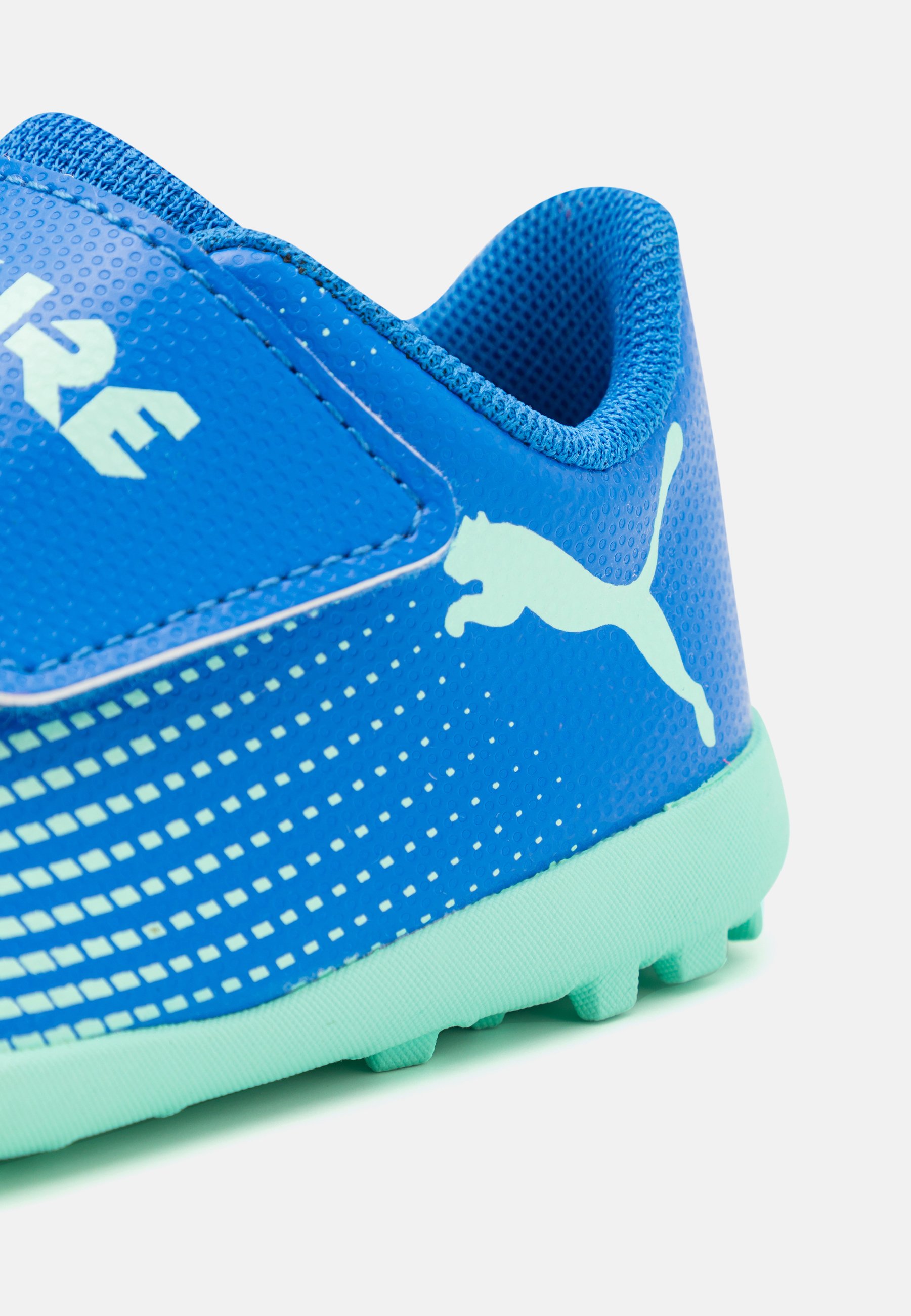 Puma FUTURE 7 PLAY TT UNISEX - Turf football boots - hyperlink