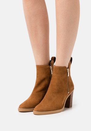 Steven New York, Bottines - cognac