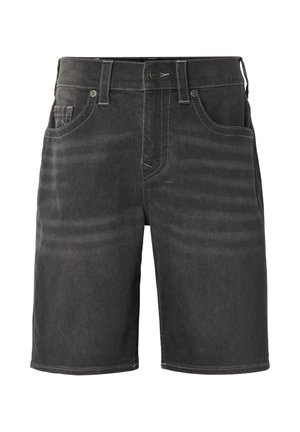 Shorts en denim noir mi-longueur, arrivant au niveau des genoux, avec poches avant, passants pour ceinture et fermeture par bouton.