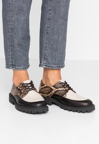 Selected Femme Snörskor - black