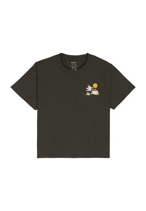 T-shirt à manches courtes vert foncé avec de petites formes abstraites beiges, un soleil jaune et le texte "RVCA" sur la partie supérieure gauche de la poitrine.
