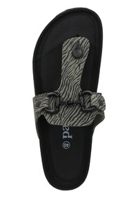 Sandale à glissière verte à rayures zébrées avec une semelle noire, dotée d'une boucle noire et d'un détail de bouton sur la sangle. Dessus en texture douce.