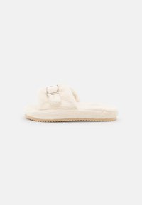 Unselected, beige