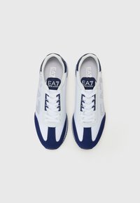 EA7 Emporio Armani VINTAGE UNISEX - Trainers - white/medieval blu