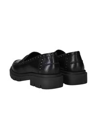 Zwarte leren instap schoenen met een stevige zool, ronde vorm en decoratieve studs bij de hiel. Gladde textuur.