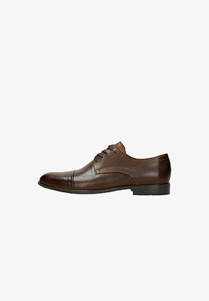 Scarpe eleganti in pelle marrone con una finitura liscia, punta rotonda e lacci a cinque occhielli. Suola in gomma nera a profilo basso.