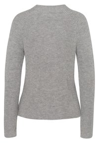 Pull gris en tricot avec une texture côtelée, manches longues, encolure ronde et silhouette ajustée, présentant une couleur unie sans motifs.