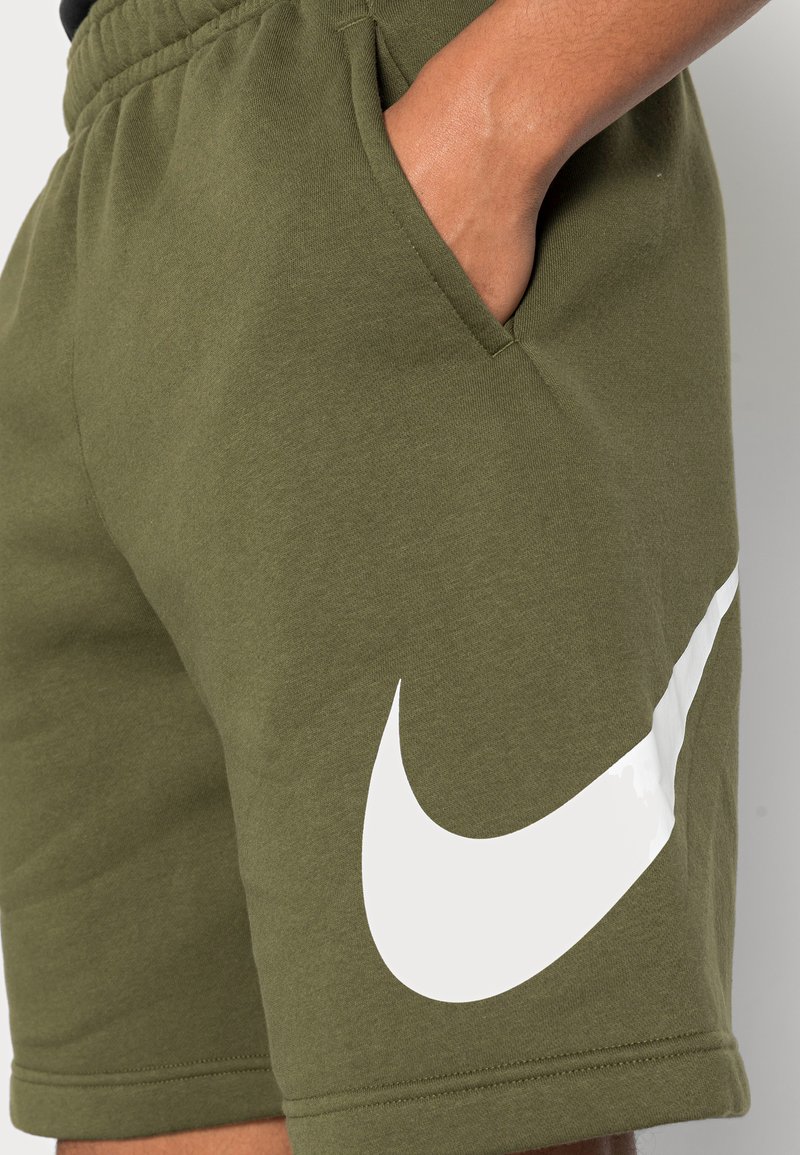 Nike Sportswear CLUB Pantalones deportivos rough green/rough green/verde oliva - Zalando.es