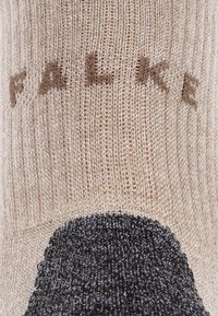 FALKE TK2 COOL SHORT TREKKING MEDIUM CUSHIONING - Calcetines de deporte - nature melange