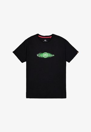 Sort bomulds t-shirt med rund halsudskæring. Har et grønt grafisk logo design med lyn-effekter på forsiden. Korte ærmer.