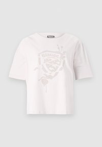 Hvit T-skjorte med kort erme laget av bomull, med et teksturert grafisk design i en subtil metallisk finish på forsiden.