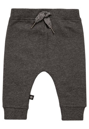 Mørkegrå babybukser med strikket snøre i taljen og ribbet kant, med et lille sort mærke med en stjerne på venstre ben.