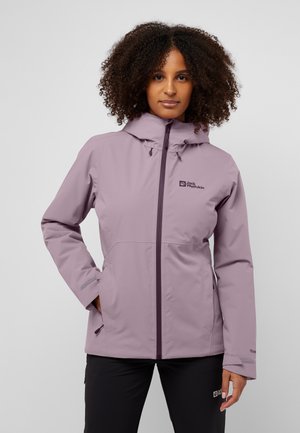 Veste imperméable lilas avec fermeture éclair, capuche ajustable et détail de logo. Dispose de poignets élastiques et de poches avant.