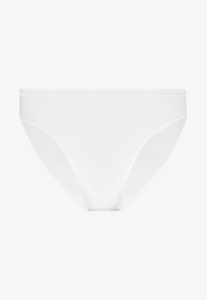 Bílé spodní díly bikin s hladkým, elastickým materiálem. Mají klasický střih s mírným vzestupem pasu a minimem švů. Bez viditelných vzorů.