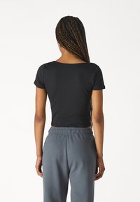Hollister Co. SEAMLESS DOUBLE SQUARE - Basic póló - casual black