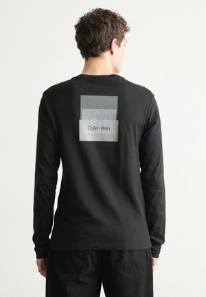 STACKED COLOR BLOCK - Maglietta a manica lunga - black
