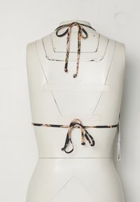 Billabong HOOKED ON TROPICS MULTI - Bikiniöverdel - black pebble