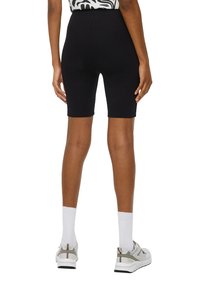 QS SKINNY czarny