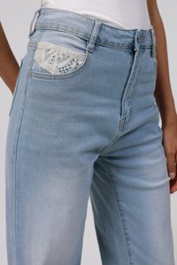 Even&Odd Platėjantys džinsai - light blue wash
