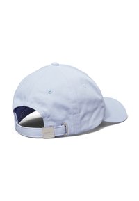 Lyseblå bomull baseball cap med buet skjerm, justerbar rem og metallspenne på baksiden.