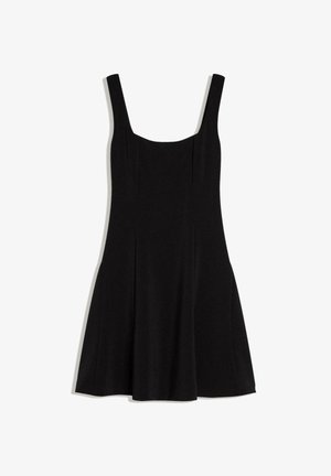 Mouwloze zwarte jurk met brede schouderbanden en een uitlopende rok, ontworpen met een aansluitend bovenlichaam en een vloeiend vallend onderste gedeelte.