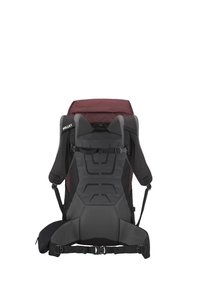 Sac à dos avec un dessus bordeaux et une base noire, équipé de bretelles rembourrées, d'un support dorsal texturé et de boucles réglables pour un maintien sécurisé.