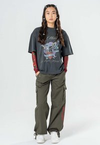 Ed Hardy TRUE TO MY LOVE - Cargobyxor - dusty olive