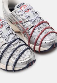 ASICS SportStyle GEL-1090 - Sapatilhas - glacier grey/pure silver