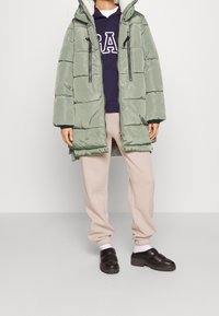 ONLY Petite Talvitakki - green