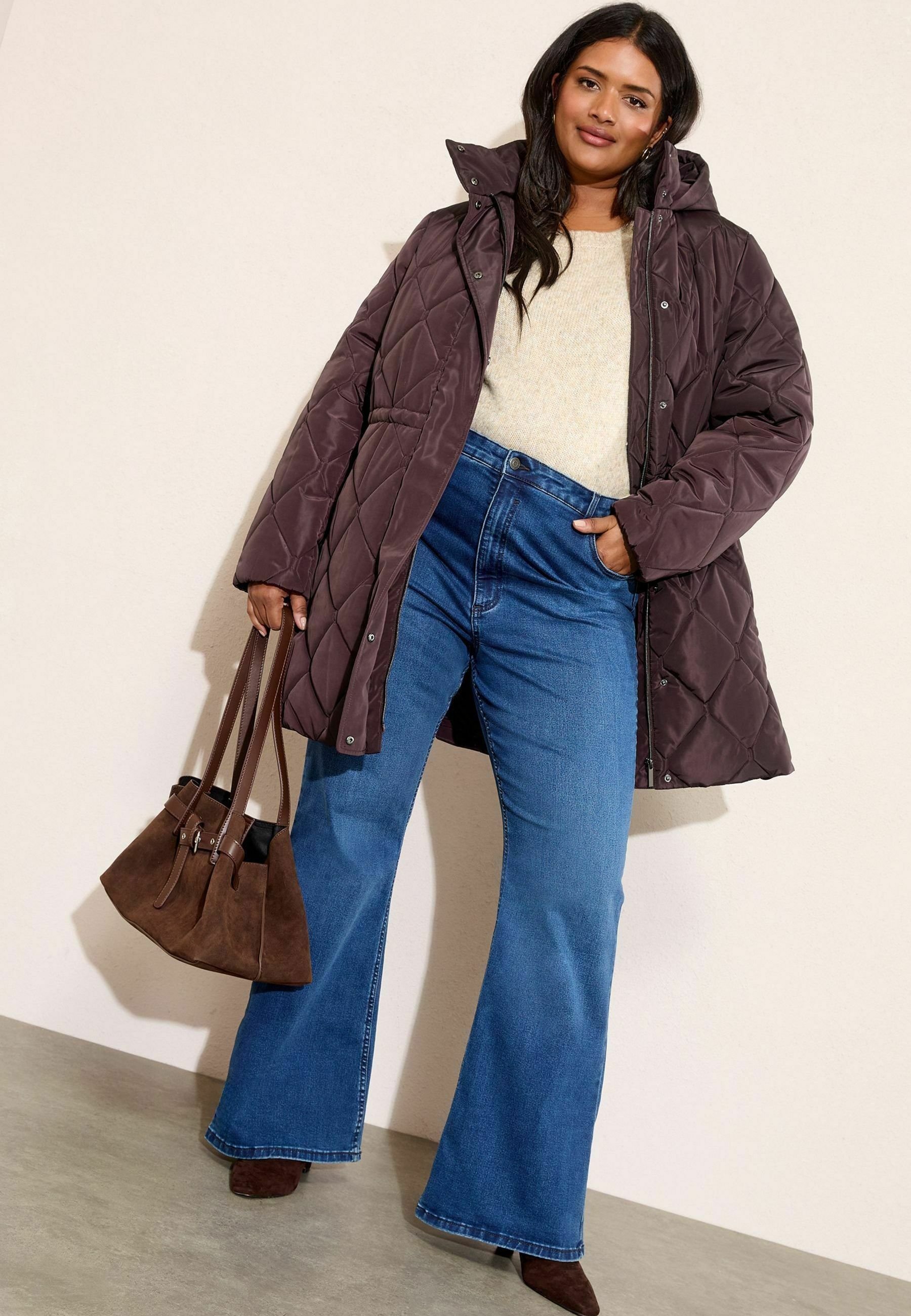Friends Like These PLUS SIZE FIT - MID LENGTH PADDED - Winter coat