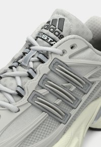 adidas Originals Sneakers - grey one/silver-coloured metallic/grey two