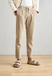 Lindbergh CROPPED PANTS - Kelnės - sand