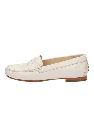 Weiße Lederloafer mit gestickten Details an der Vorderseite, glatter Textur und brauner Gummisohle. Mit einem dezenten Logo akzentuiert.