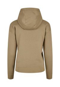 Khaki mikina s kapucňou na sťahovanie, rebrovanými manžetami a lemom. Má hladkú textúru a jednoduchý, minimalistický dizajn bez ozdôb.