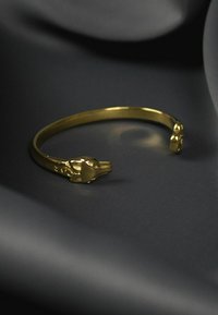 Thumbnail Image 6