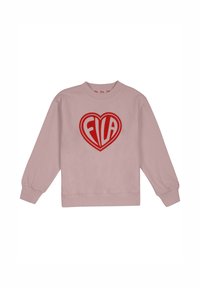 Sudadera de felpa rosa claro con cuello redondo, mangas largas y puños de canalé. Presenta un gran diseño de corazón rojo con la letra "FILA".