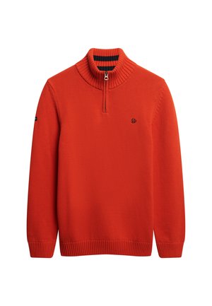Pullover rosso a metà zip realizzato in tessuto knit, con colletto e polsini a costine, e un piccolo logo ricamato sul petto.
