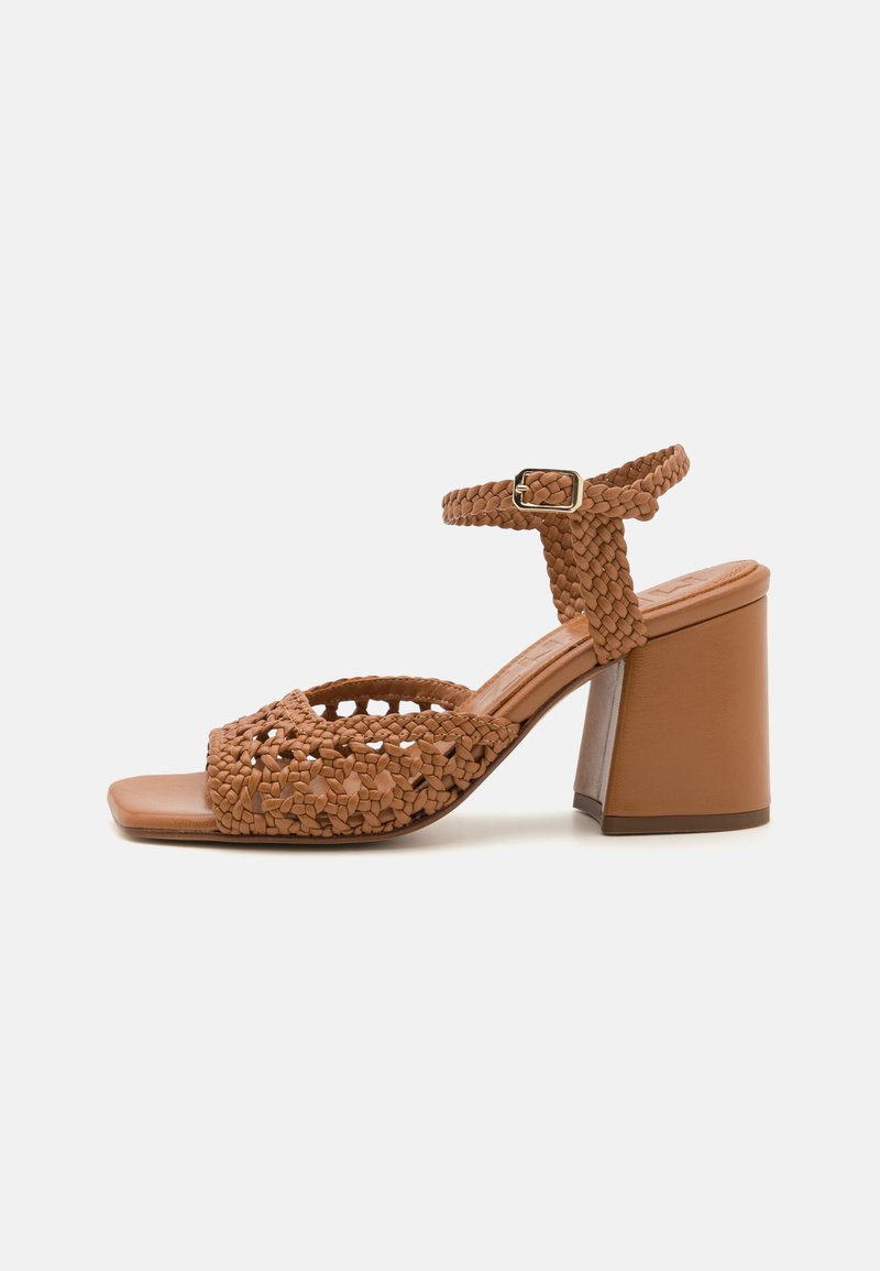 Souliers Martinez - CAPRI WOVEN - Riemensandalette - brown, Vergrößern