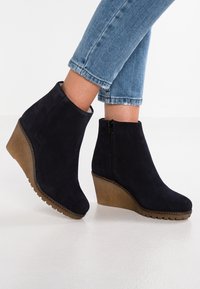 KIOMI Ankelboots - dark blue