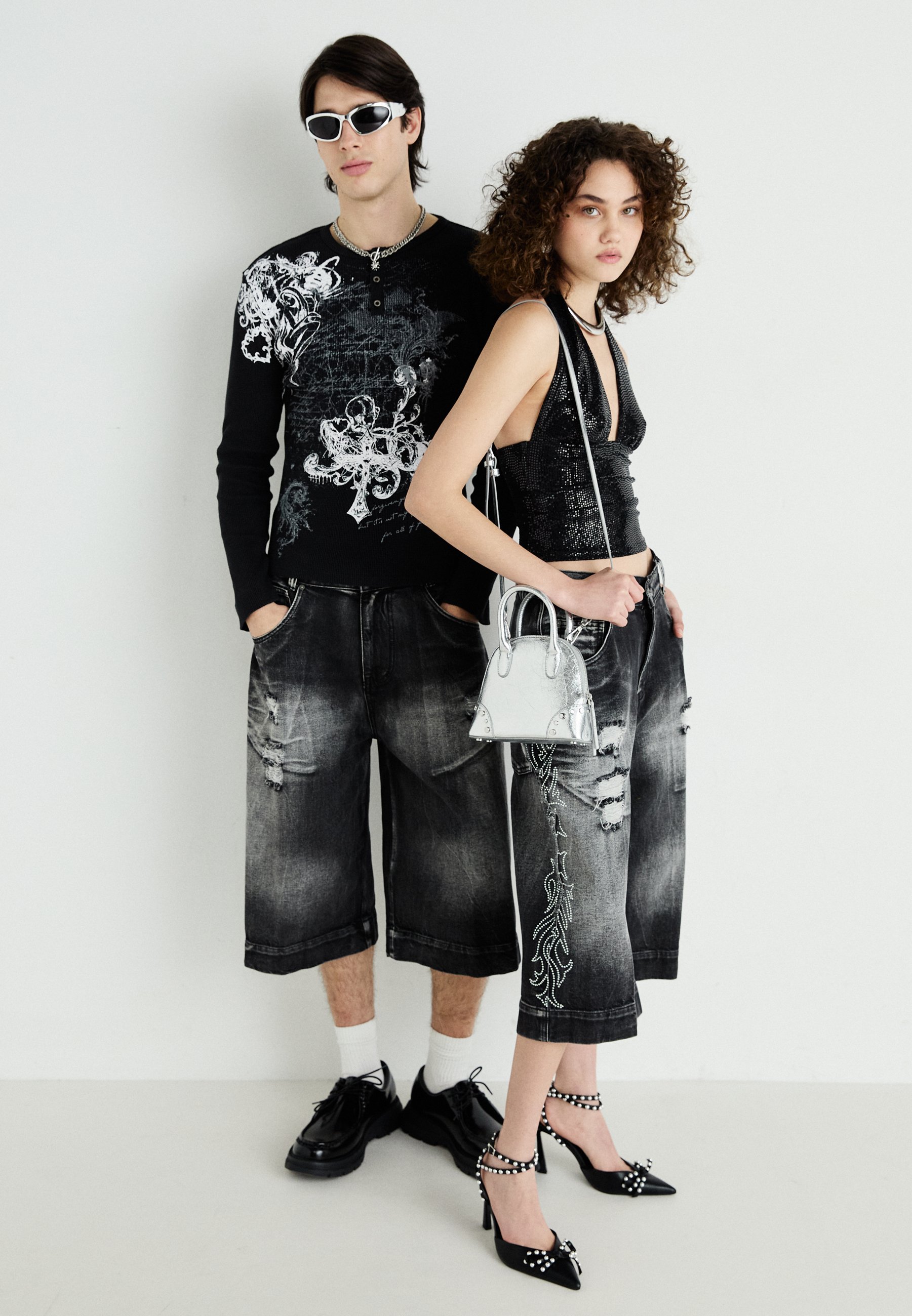 Jaded London CRYSTALLINE JORTS UNISEX - Denim shorts - black - Zalando