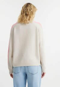 Thumbnail Image 2