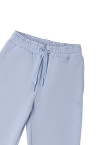 Lichtblauwe sweatpants van zachte stof, met een elastische tailleband met trekkoord en een subtiele geborduurde logo aan de zijkant.