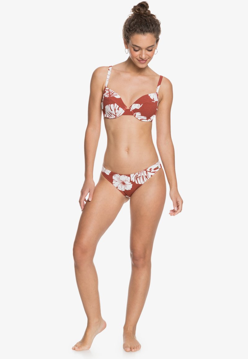 Sutien costum de baie din două piese