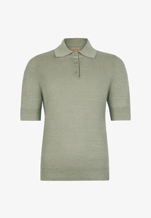 Koszulka polo z krótkim rękawem, dzianinowa, w stonowanym zielonym kolorze szałwii, z trzema guzikami oraz ściągaczami na mankietach i u dołu.