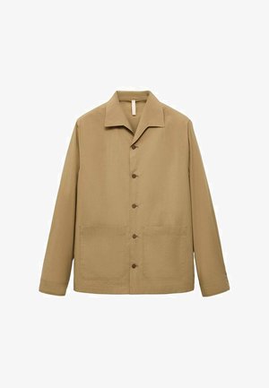 Khaki robocza kurtka o prostym fasonie, z kołnierzykiem typu spread, z przodu zapinana na guziki, posiadająca dwie duże kieszenie oraz gładką fakturę materiału.