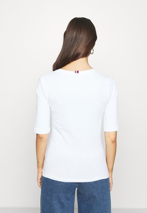 Basic T-shirt - white